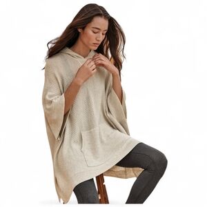 NWOT GARNET HILL Textured Hoodie Poncho in Oatmeal - Large / X-Large